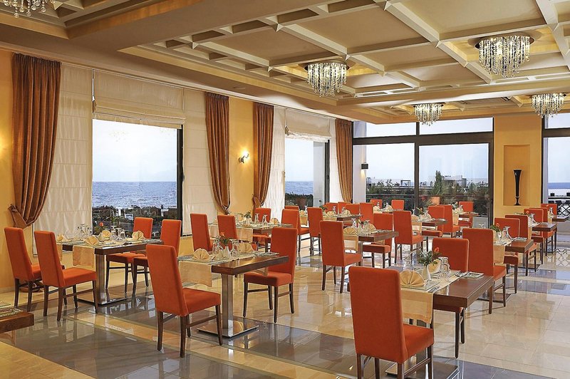 Grand Hotel Holiday Resort 17
