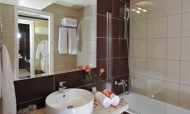 Grand Hotel Holiday Resort 19