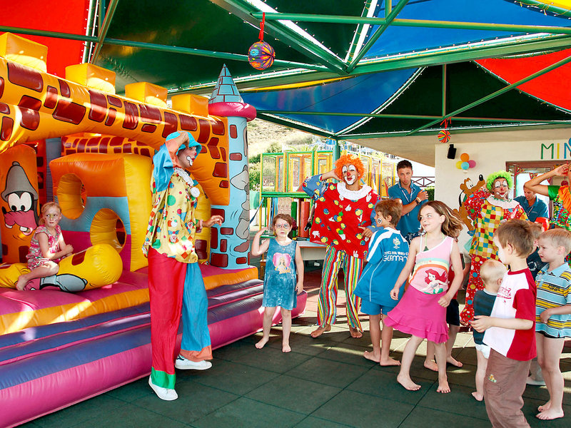 Grand Hotel Holiday Resort 21 - Sports and leisure