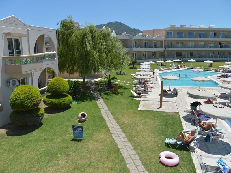 Emerald Hotel 11