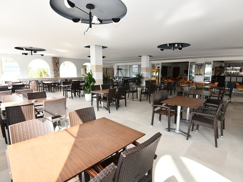 Emerald Hotel 16