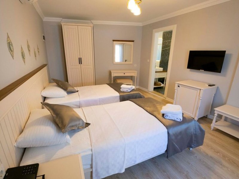 Icarus Hotel 16