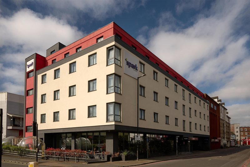 Sadie Best Western @ Luton