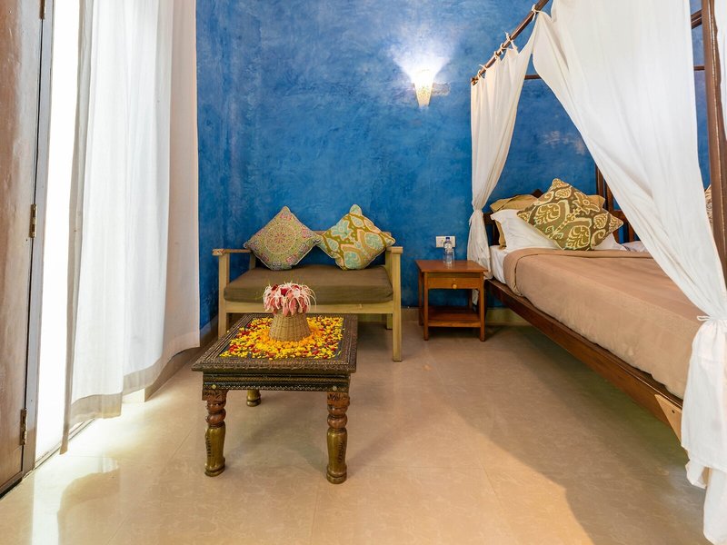 Justa Morjim Beach Resort And Spa 17