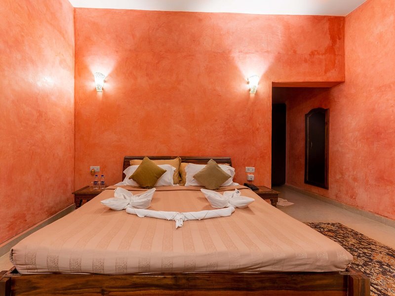 Justa Morjim Beach Resort And Spa 18