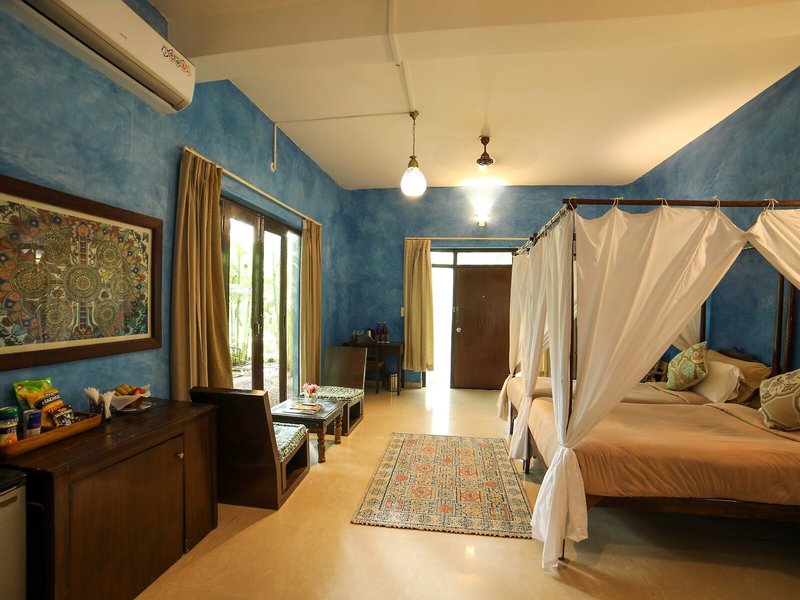 Justa Morjim Beach Resort And Spa 20