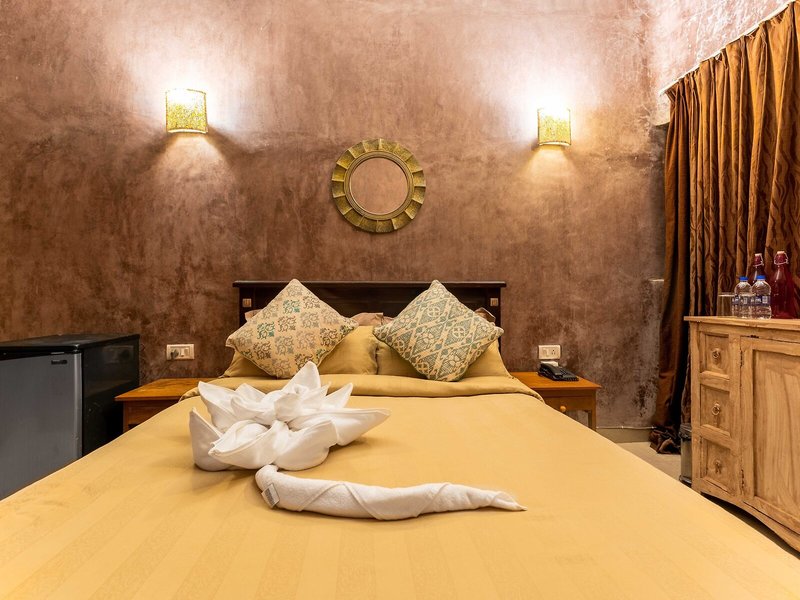 Justa Morjim Beach Resort And Spa 23