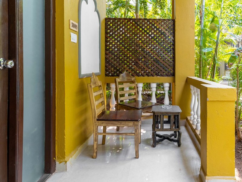 Justa Morjim Beach Resort And Spa 28