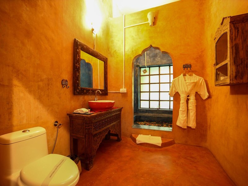 Justa Morjim Beach Resort And Spa 34