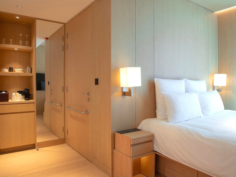 AKI Hong Kong - MGallery 17