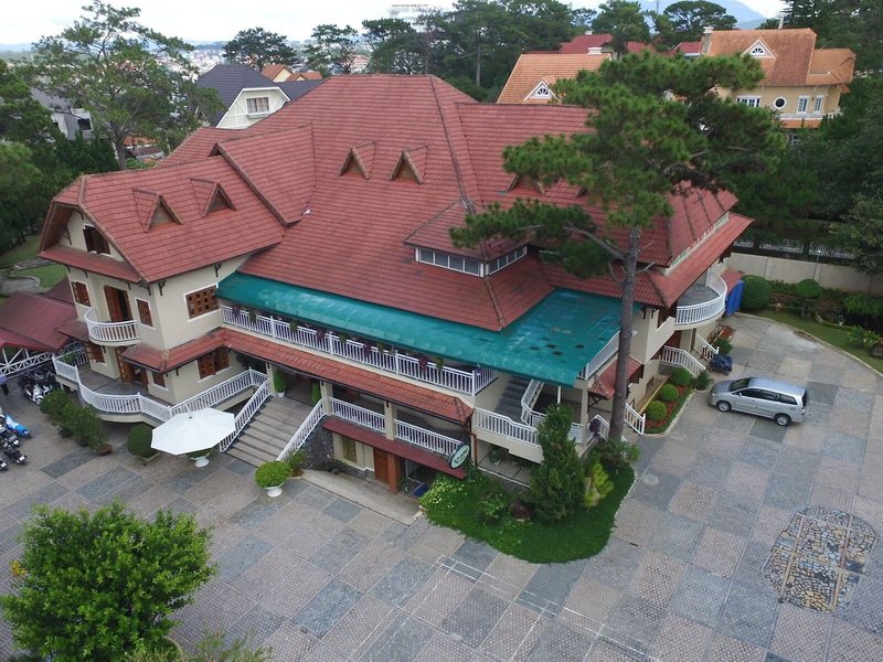 Mercure Da Lat Resort 8