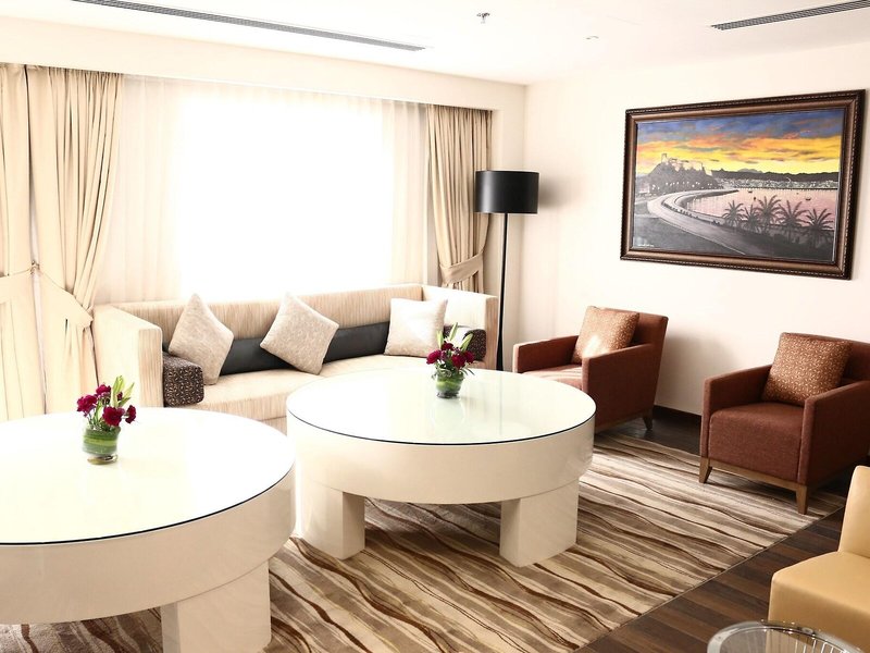 Radisson Hotel Muscat Panorama 44