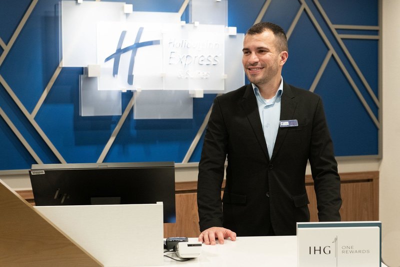 Holiday Inn Express & Suites Moose Jaw, an IHG Hotel 2