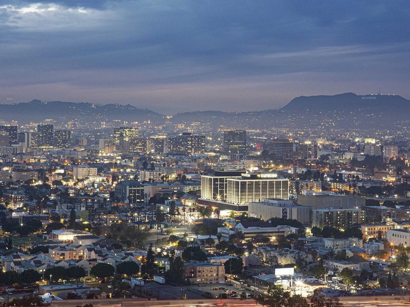 Moxy Downtown Los Angeles 3