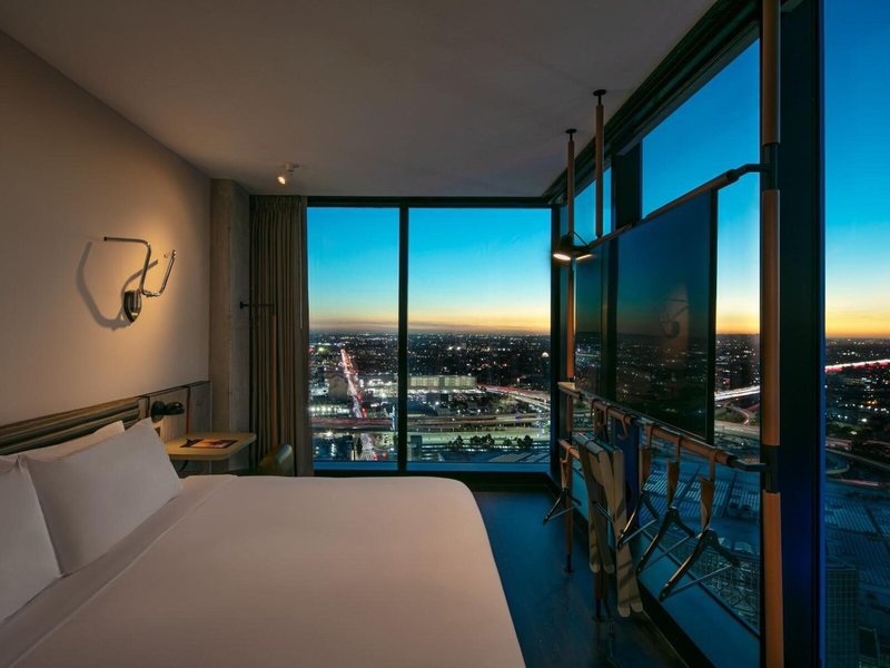 Moxy Downtown Los Angeles 34