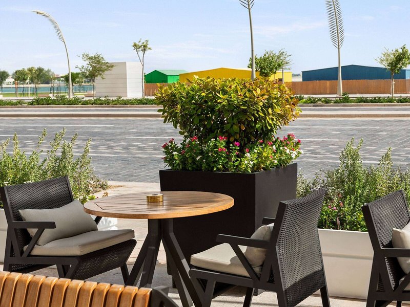 Wyndham Grand Doha West Bay Beach 21