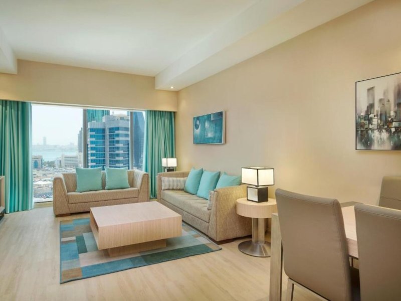 Wyndham Grand Doha West Bay Beach 28