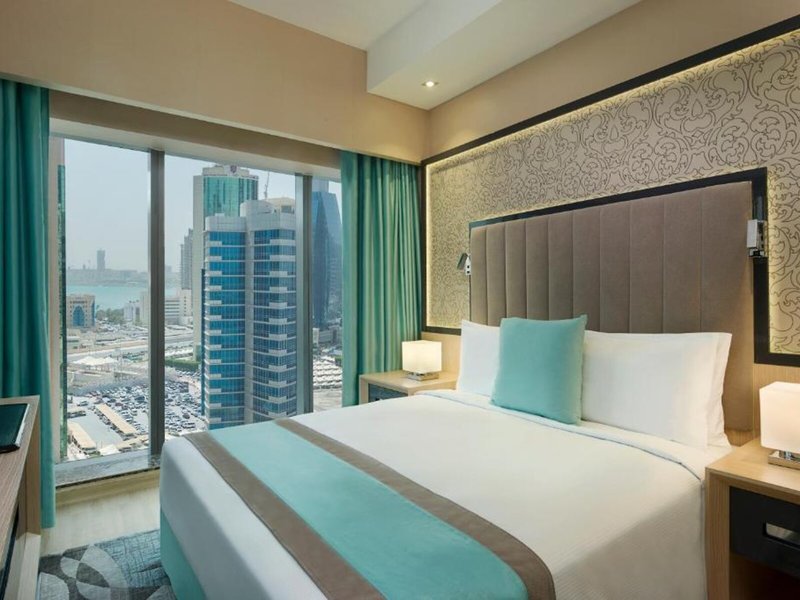 Wyndham Grand Doha West Bay Beach 41