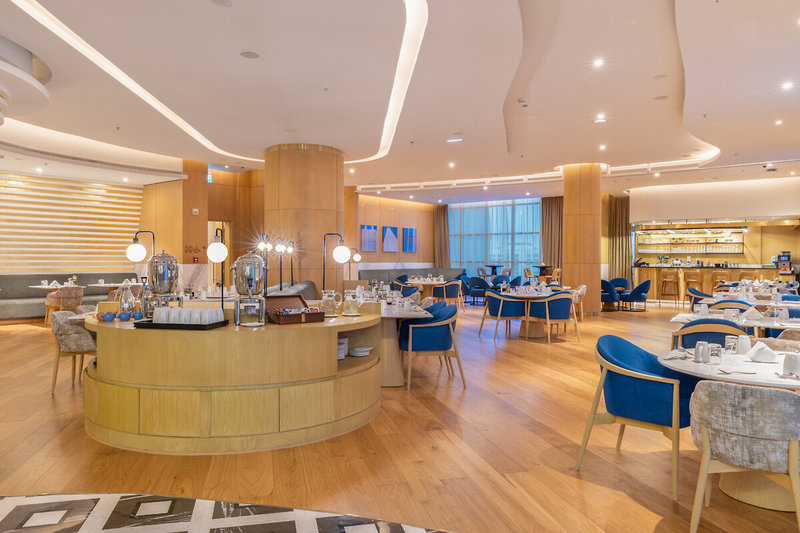 Embassy Suites By Hilton Doha Old Town 9