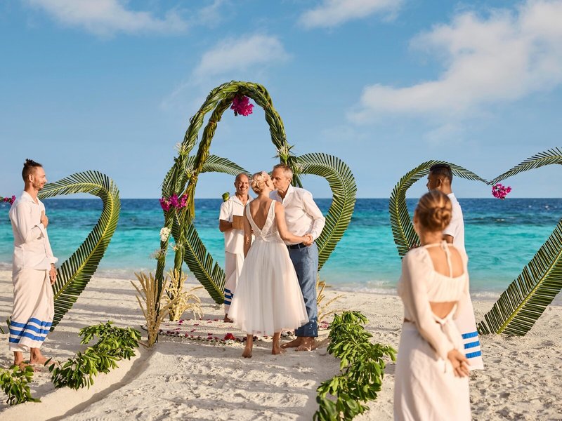 ROBINSON Maldives 18