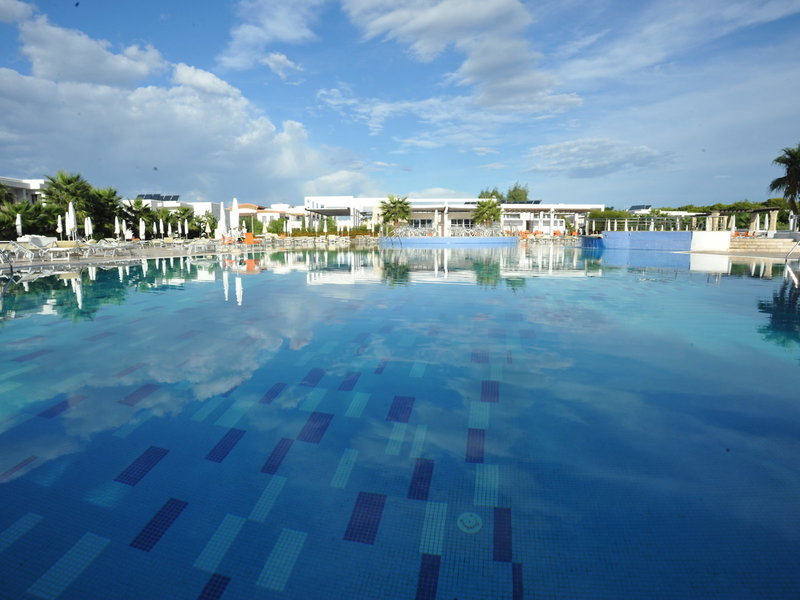 Riva Marina Resort 3