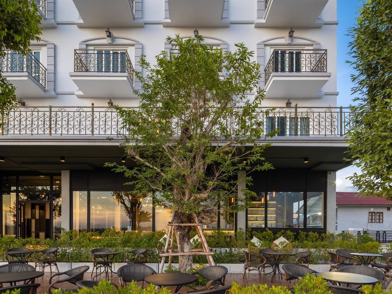 Eastin Hotel Vientiane 5
