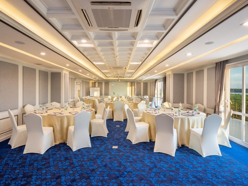Eastin Hotel Vientiane 11