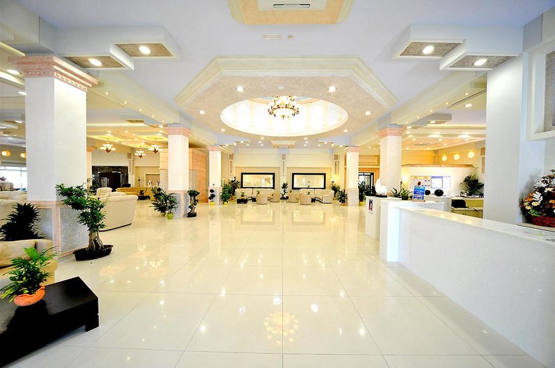 Gaia Palace Hotel 4