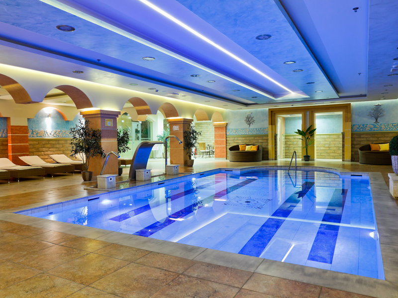 Gaia Palace Hotel 8