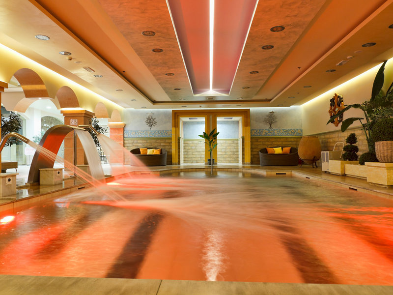 Gaia Palace Hotel 12