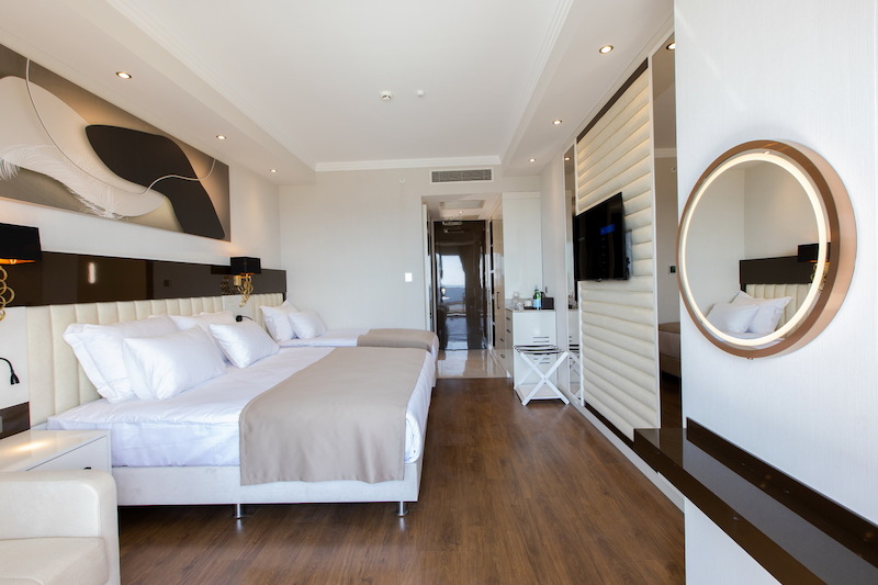 Serenity Queen Hotel 127