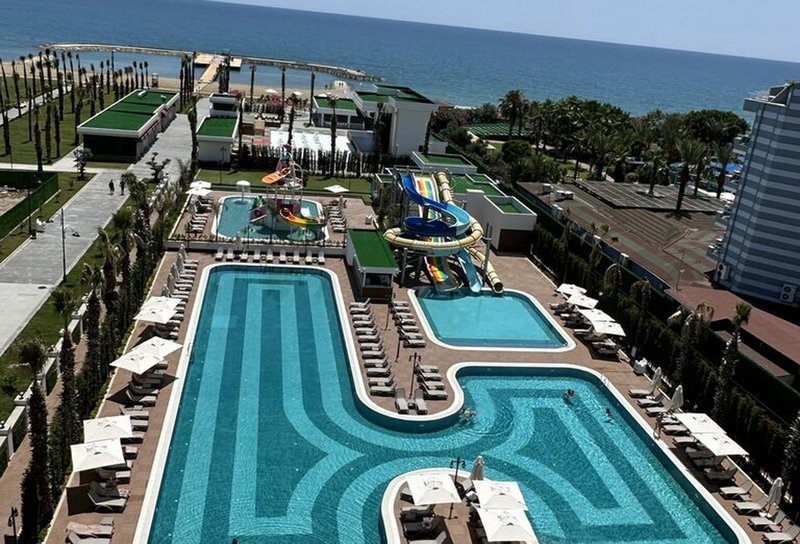 Serenity Queen Hotel 1
