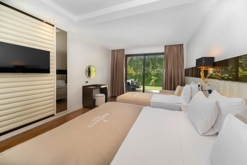 Serenity Queen Hotel 47