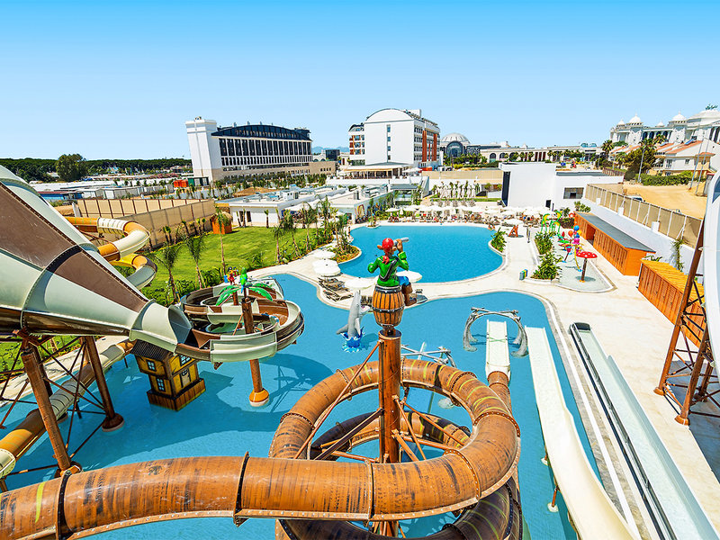 Serenity Queen Hotel 1 - Outdoor Pool