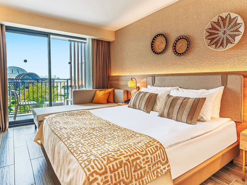 Serenity Queen Hotel 2 - Room Example
