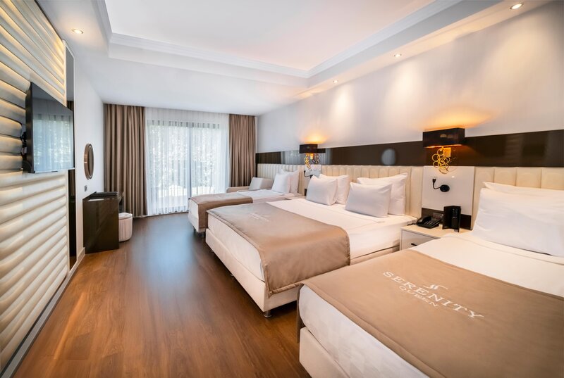 Serenity Queen Hotel 81