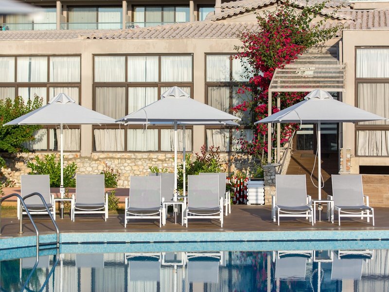 Kassandra Bay Resort & Spa 14