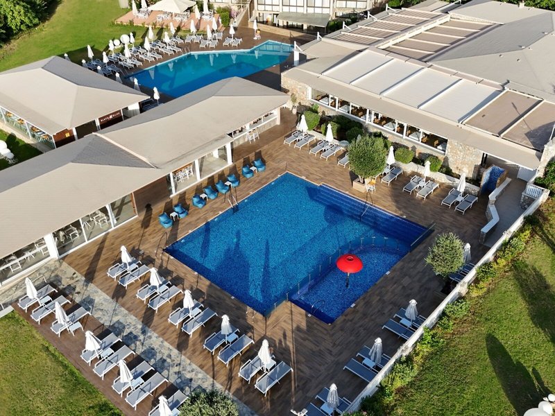 Kassandra Bay Resort & Spa 16