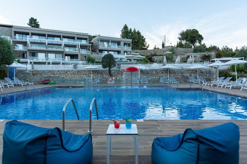 Kassandra Bay Resort, Suites & Spa 6
