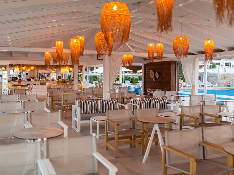 Kassandra Bay Resort, Suites & Spa 9