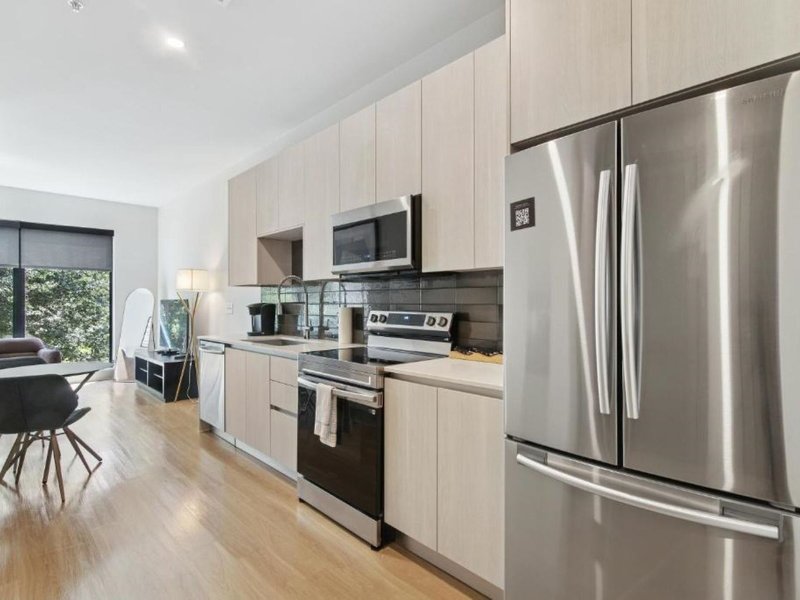 Sentral West Midtown At Star Metals 6