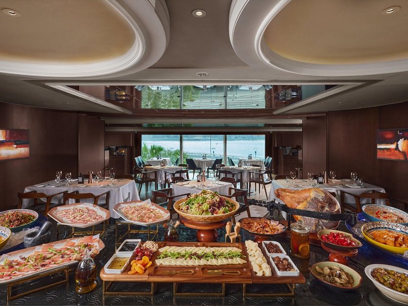Intercontinental Grand Stanford 22