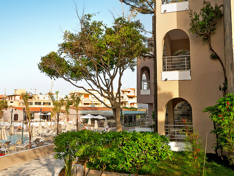 Porto Platanias Village Resort 8