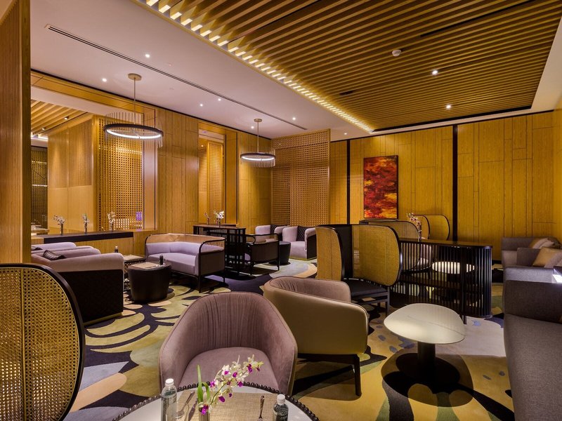 M Resort & Hotel 2