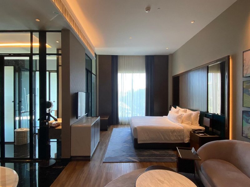 M Resort & Hotel 12