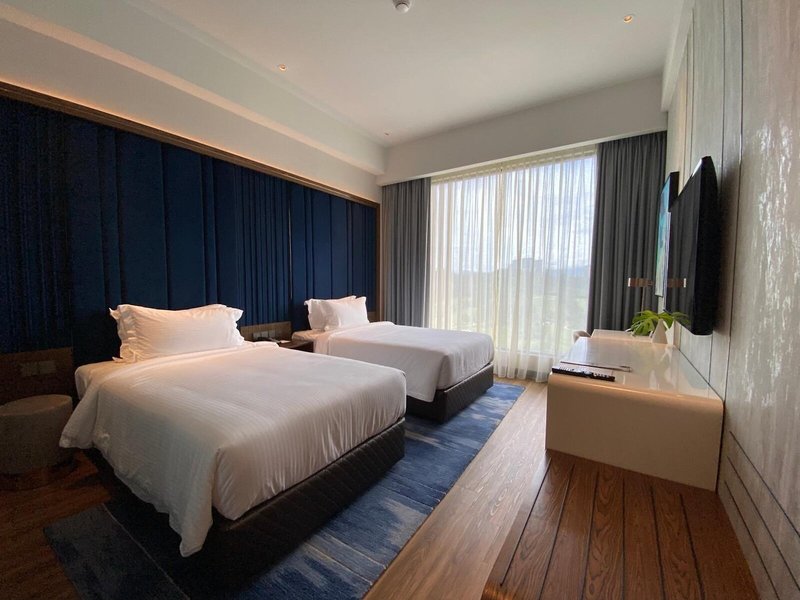 M Resort & Hotel 14