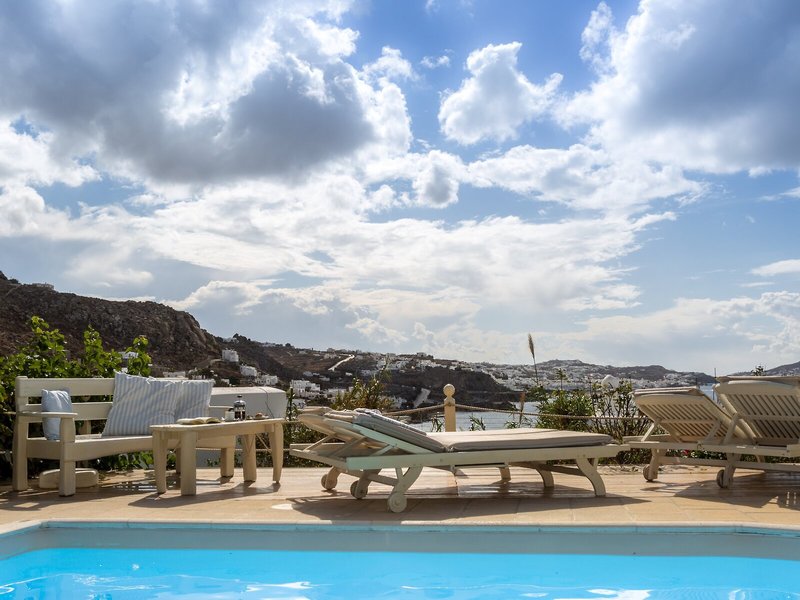 Rhenia Hotel & Bungalows 9