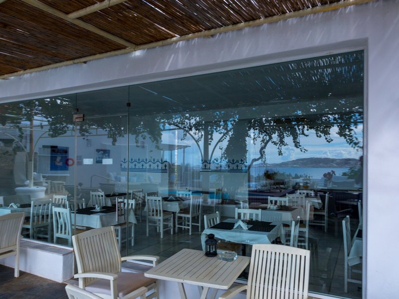 Rhenia Hotel & Bungalows 22