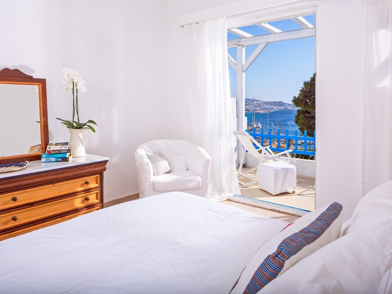 Rhenia Hotel & Bungalows 26