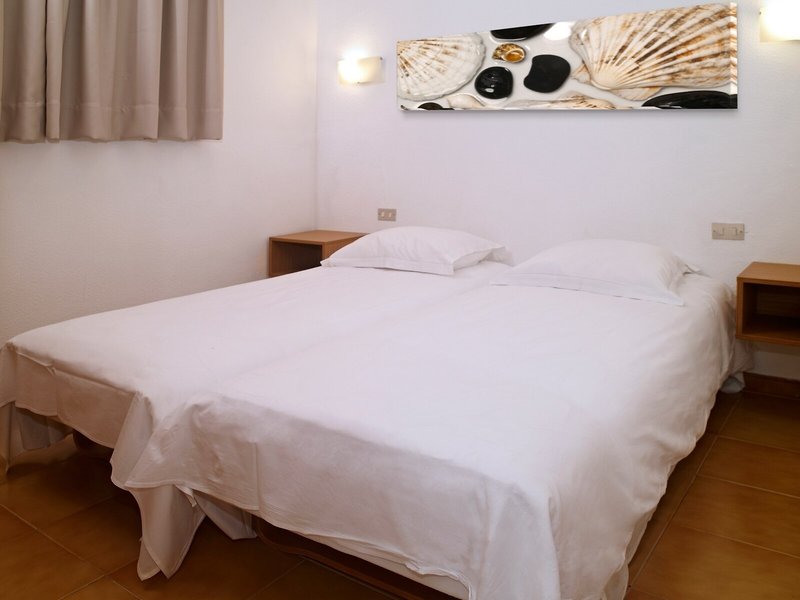 Albatros 32 - Room Example